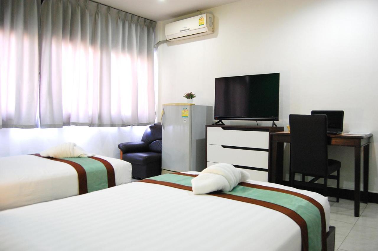 Yadoya @ Thonglor Hotel Bangkok Exterior photo