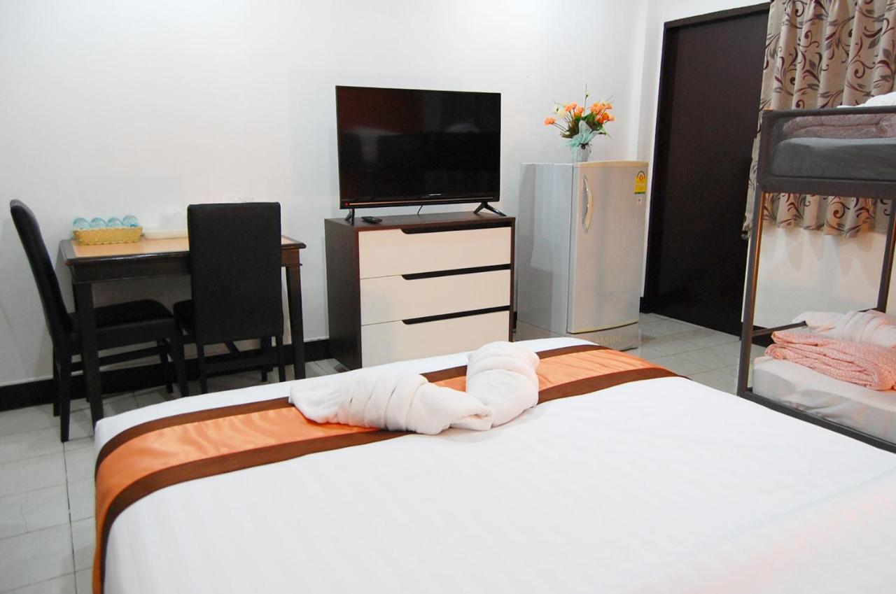 Yadoya @ Thonglor Hotel Bangkok Exterior photo