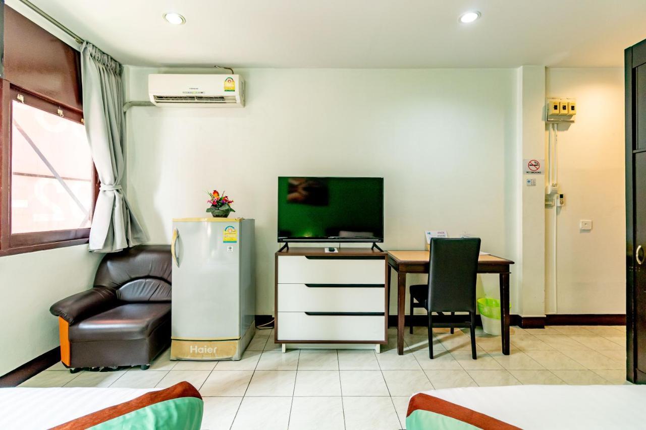 Yadoya @ Thonglor Hotel Bangkok Exterior photo